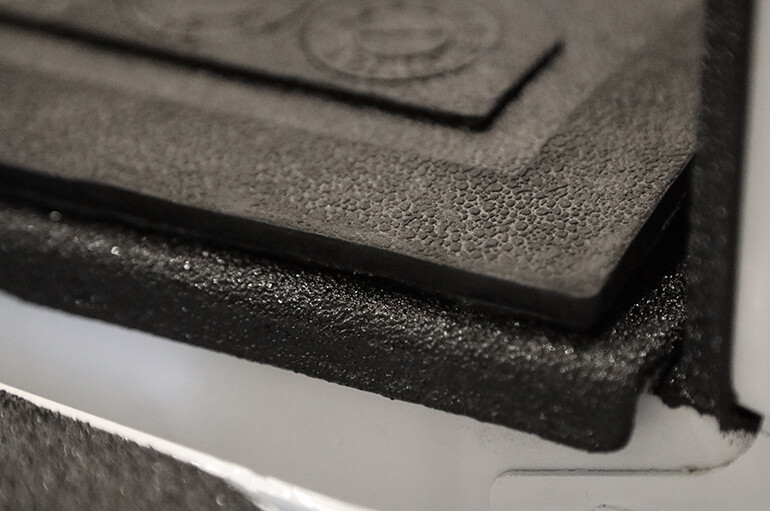 Dee Zee DZ76916 Heavyweight BED MAT