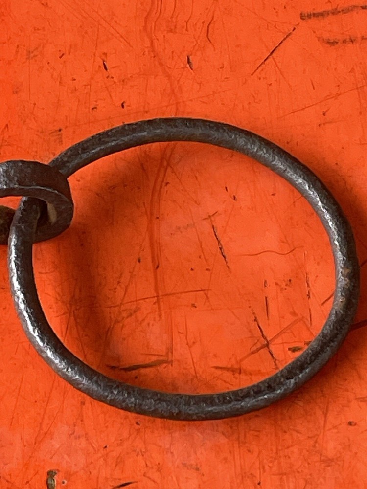VINTAGE BLACKSMITH FORGED SWEET IRON TWISTED SNAFFLE BIT. HUGE