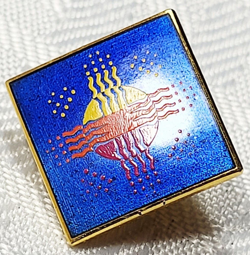 Computer Graphics 1991 Conference ACM CIGGRAPH 1990 Distribution Date Pin