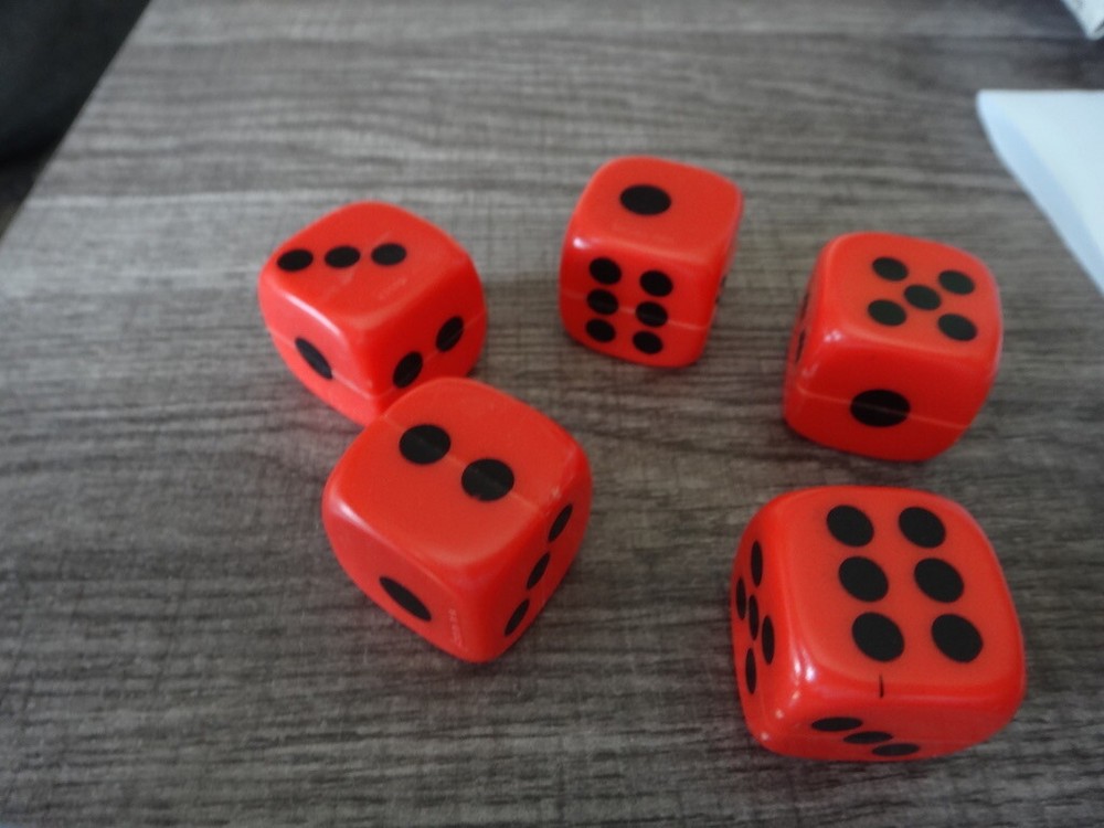 5 Red & Black 1" Square Hollow Hard Plastic Dice use for Games Math Counting