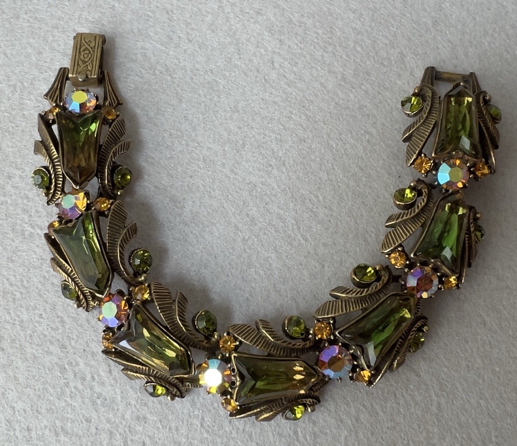 Vintage FLORENZA Olivine Two-Tone Tulip Keystone Exquisite Rhinestone Bracelet