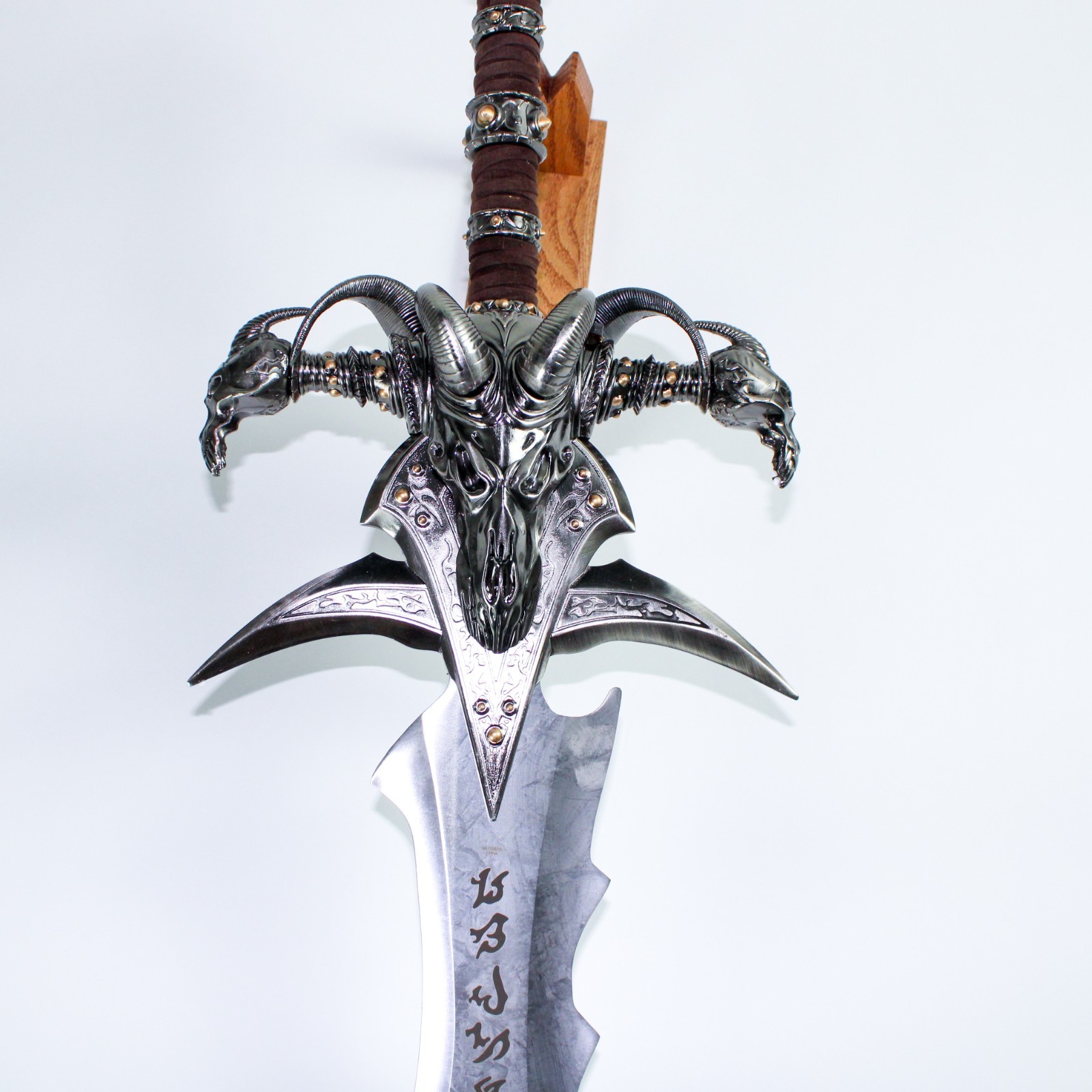 World of Warcraft: Frostmourne Steel Replica Sword