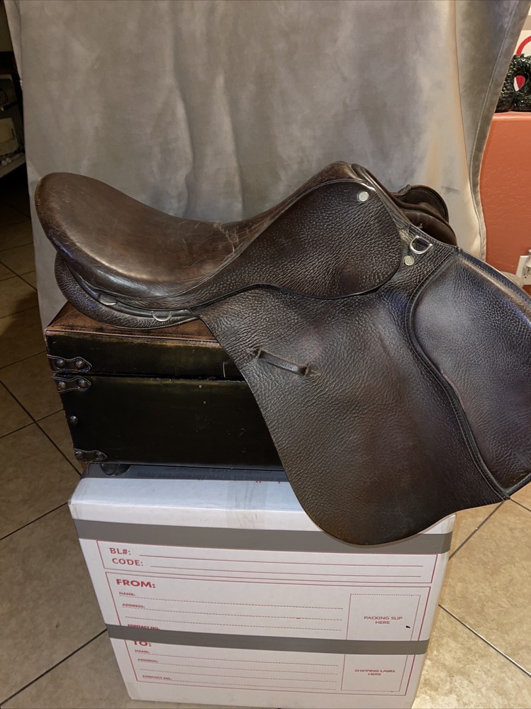 17" Ainsley Toklat English Saddle.