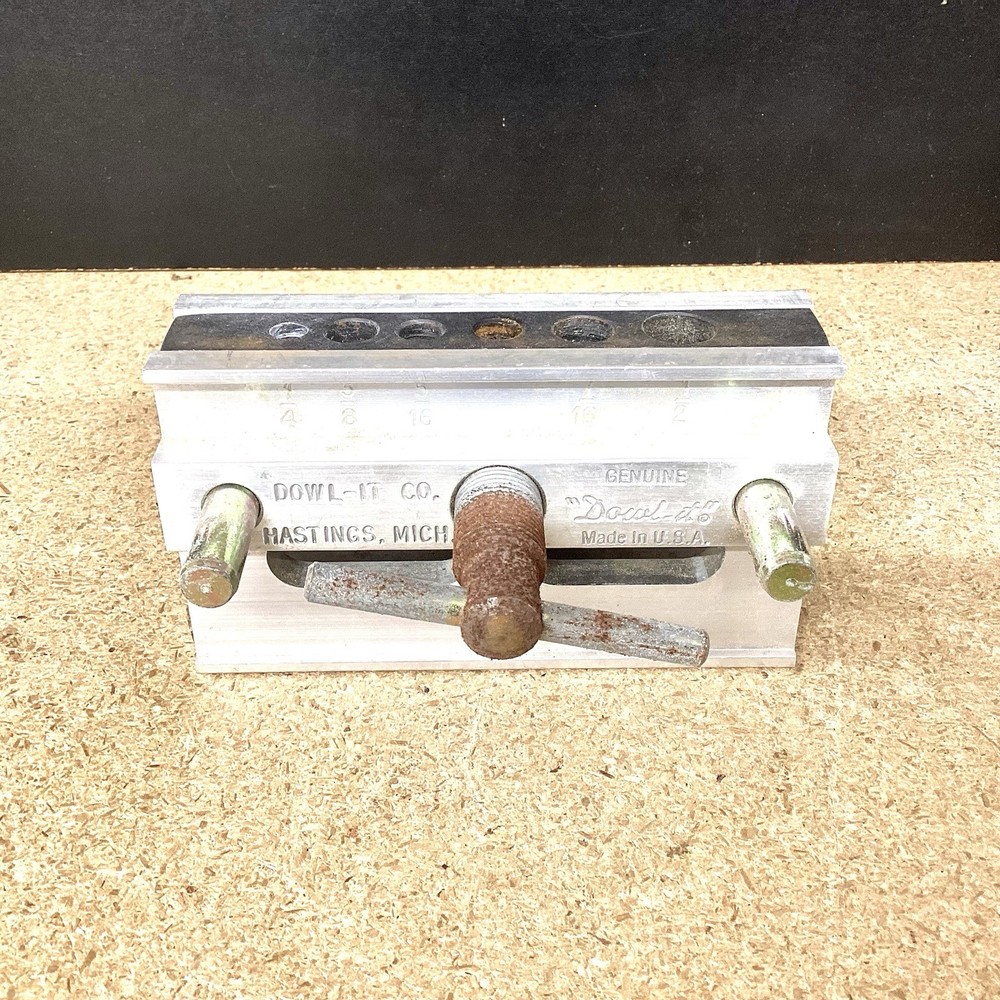 “Dowl- It” Self Centering Dowling Jig Model #1000