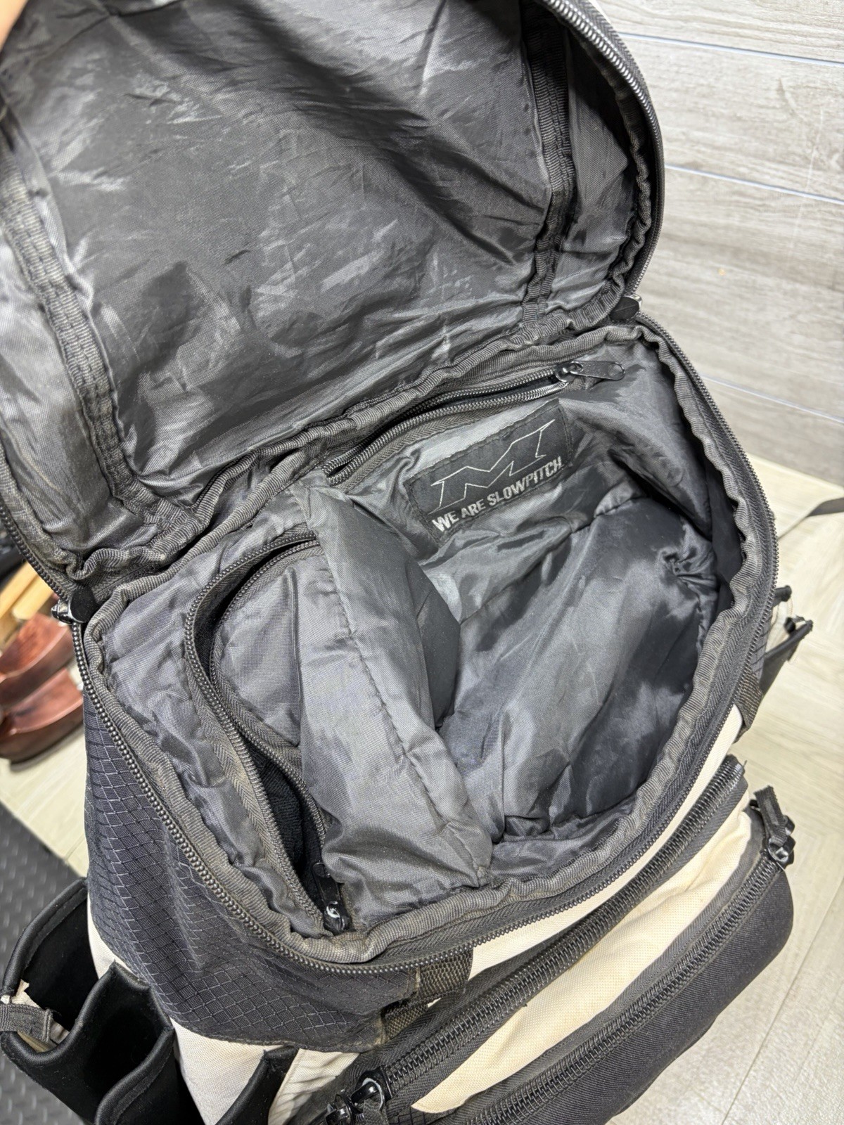 Miken MK7X Baseball Backpack Softball 4 Bat Sleeves Black White Slow pitch Large