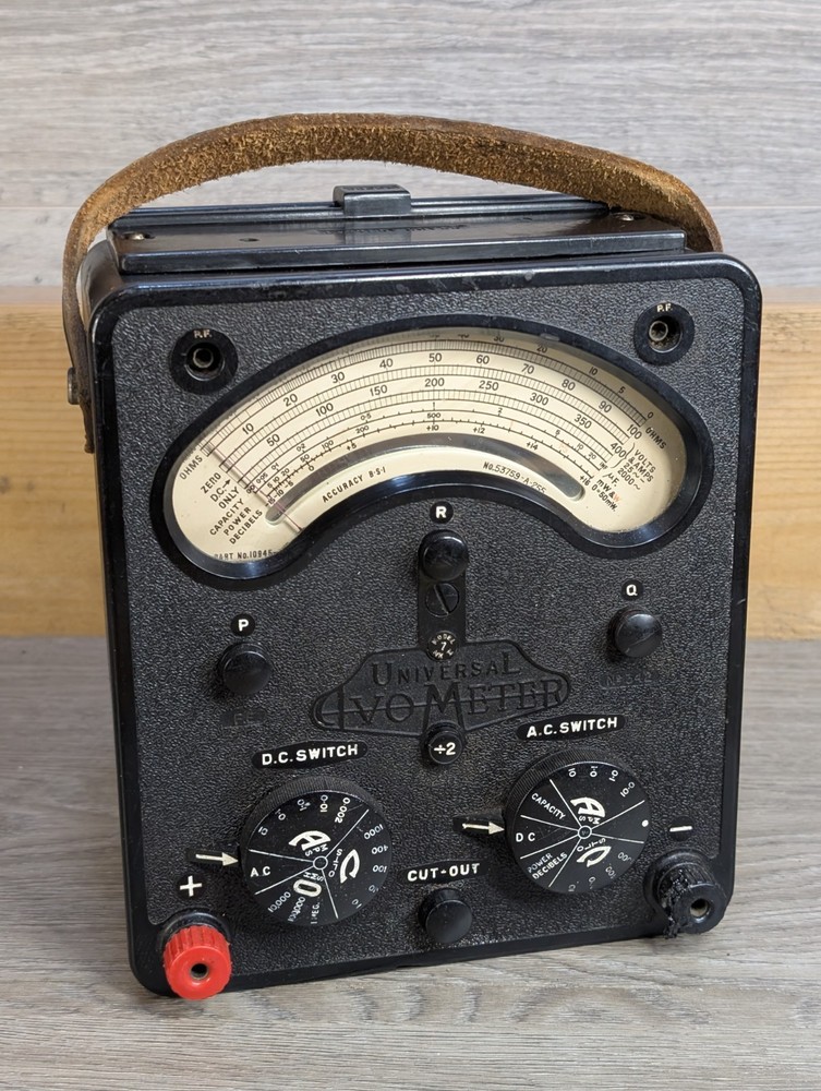1955 Universal AVOMETER Model 7 Mark 2 AC / DC Multimeter - Unit Only - Untested