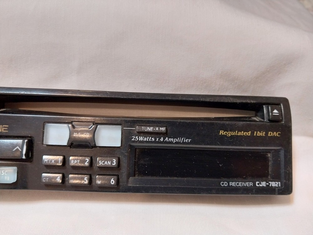 Alpine CDE-7821 Faceplate Only (Used).