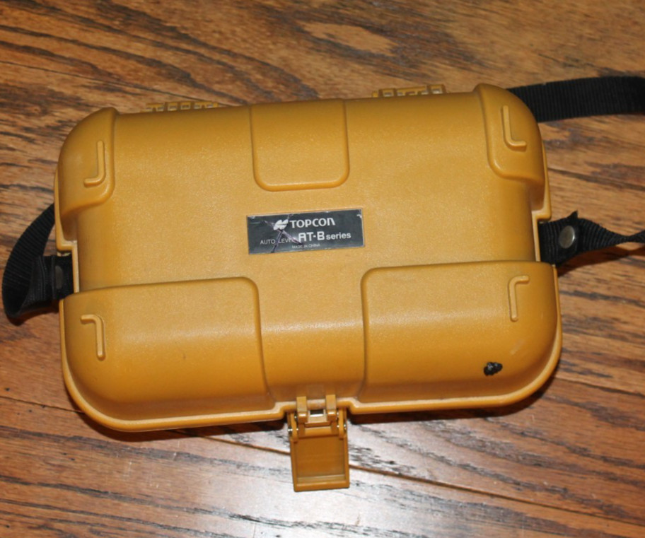 Topcon AT-B4 Auto Level with Case Durable Surveying Instrument