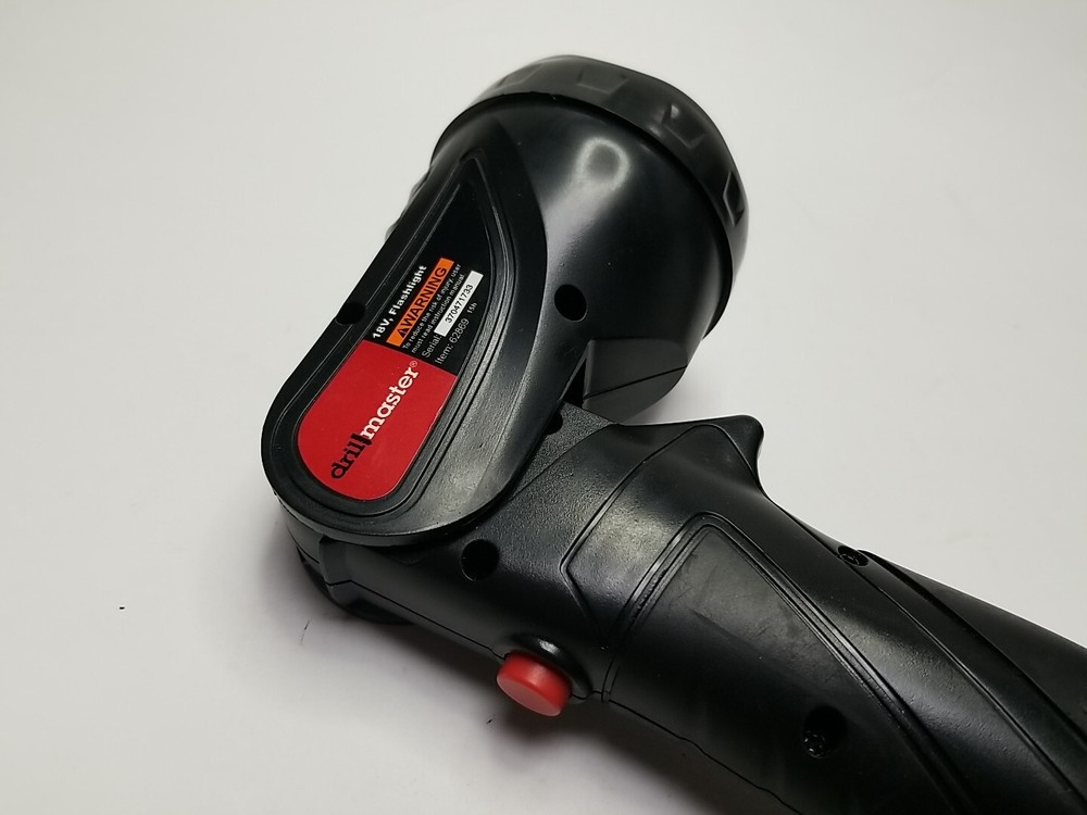 Drill Master 62869 Cordless 18 Volt Flashlight