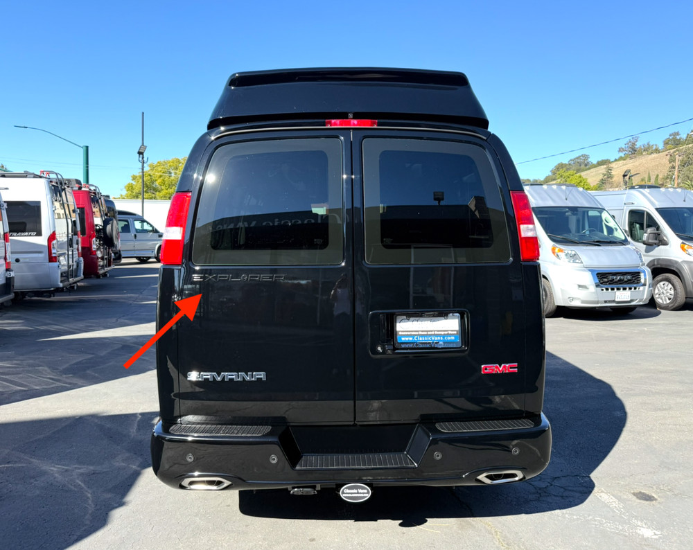 Explorer Van Emblem Black Out Edition