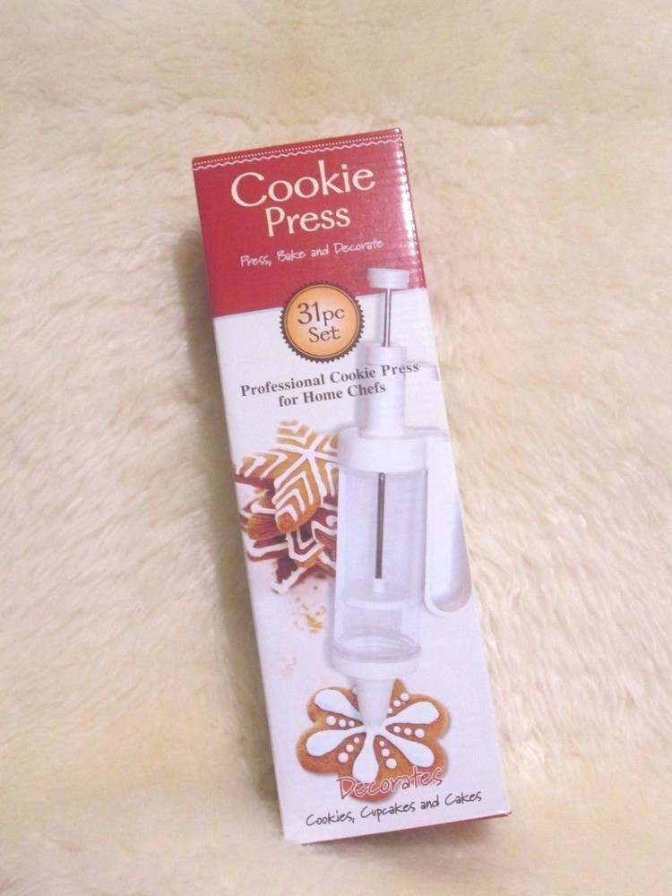 New with Box - Cookie Press 31 pcs set  ( Easy - to - use )