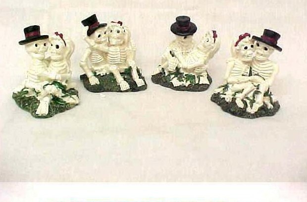 4  Bride Groom Skeleton Statues
