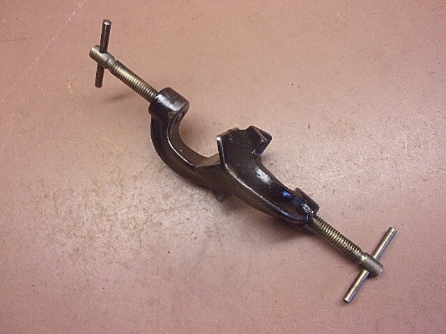 Unique Iron Double Pipe Clamp 6" Long Clean & Working Early Plumbers Tool LQQK!