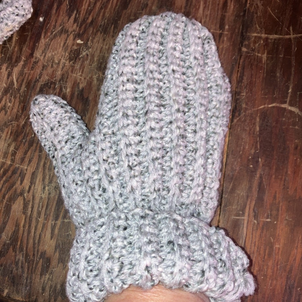 Handmade Mitten S