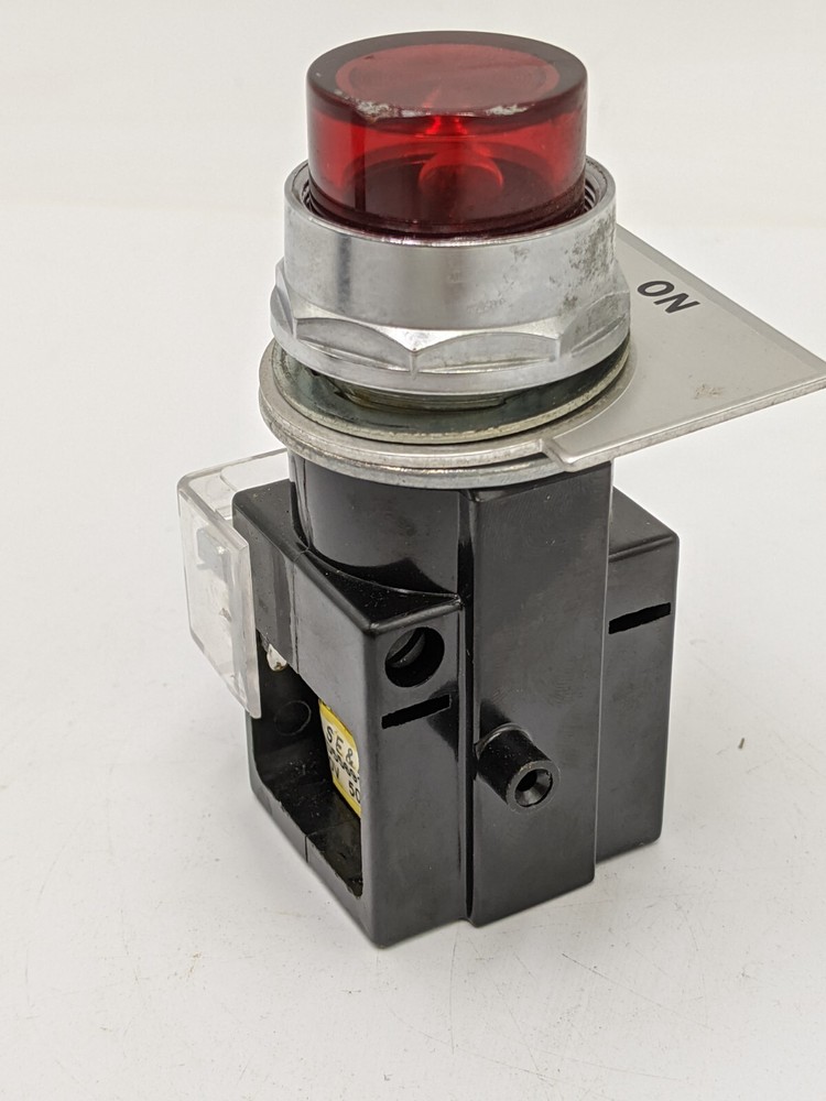 Siemens 52PA4G2 Red Illumination Pilot Light 120 Volt 120V Panel Accessory