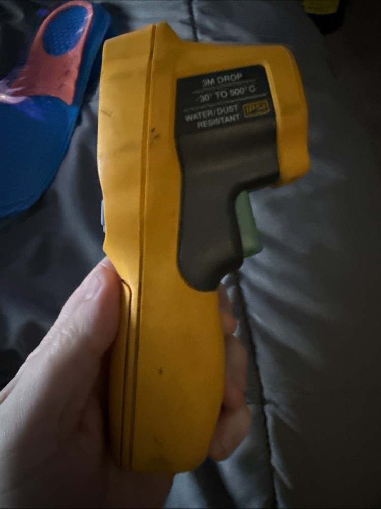 FLUKE 62 MAX PLUS IR LASER THEROMETER - USED