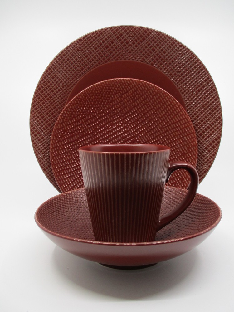 NORITAKE SPICE -RED PEPPER - 1 PLACE SETTING - 0309F