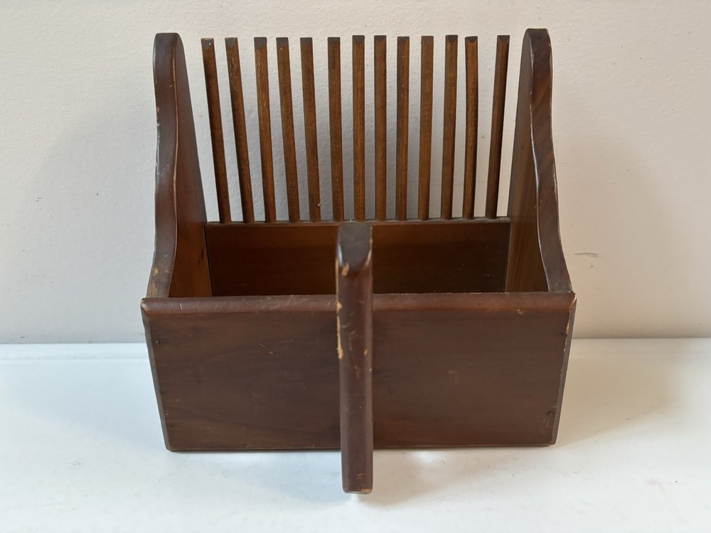 Wood Cranberry Primitive Harvest Scoop Cape Cod Model
