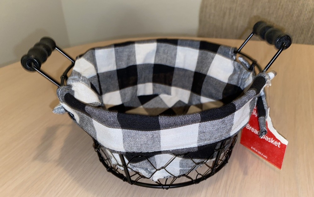 Chicken Wire Lined Farmhouse Basket VFL35E