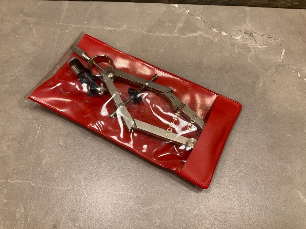 Koh-I-Noor 25012 Drafting Compass. Storage pouch.