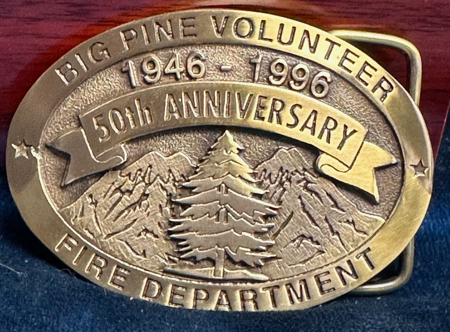 👀 BIG PINE VOLUNTER FIRE DEPARTMENT 50TH  1946-1996 BELT BUCKLE #309/400 👀