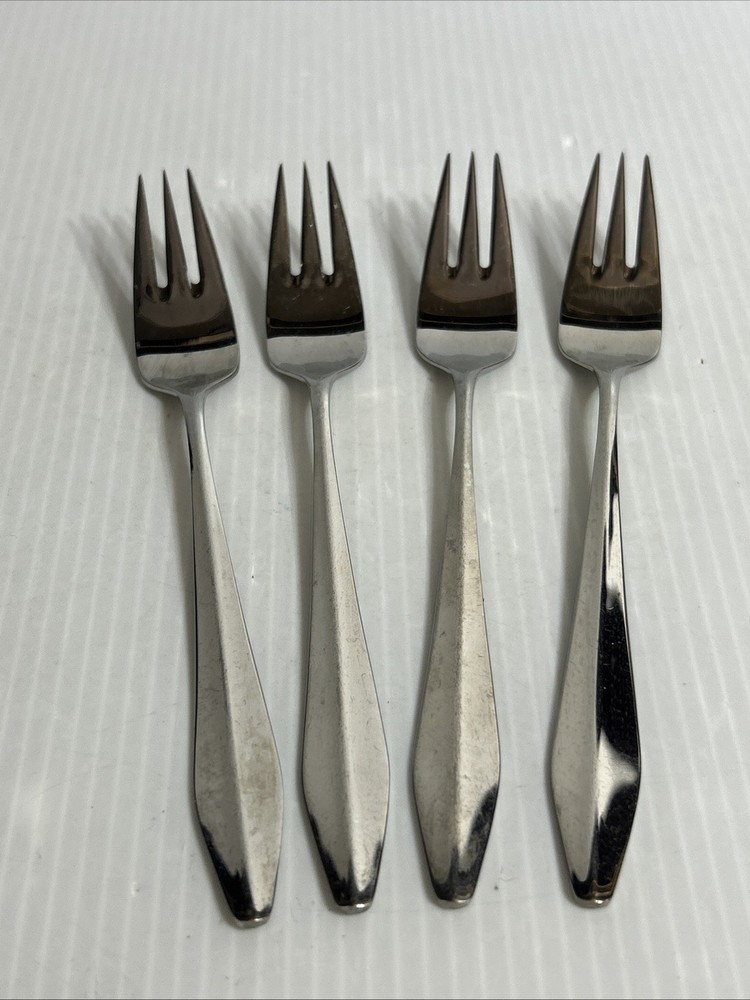 Coreling 4 Piece Flatware Salad Forks Norway