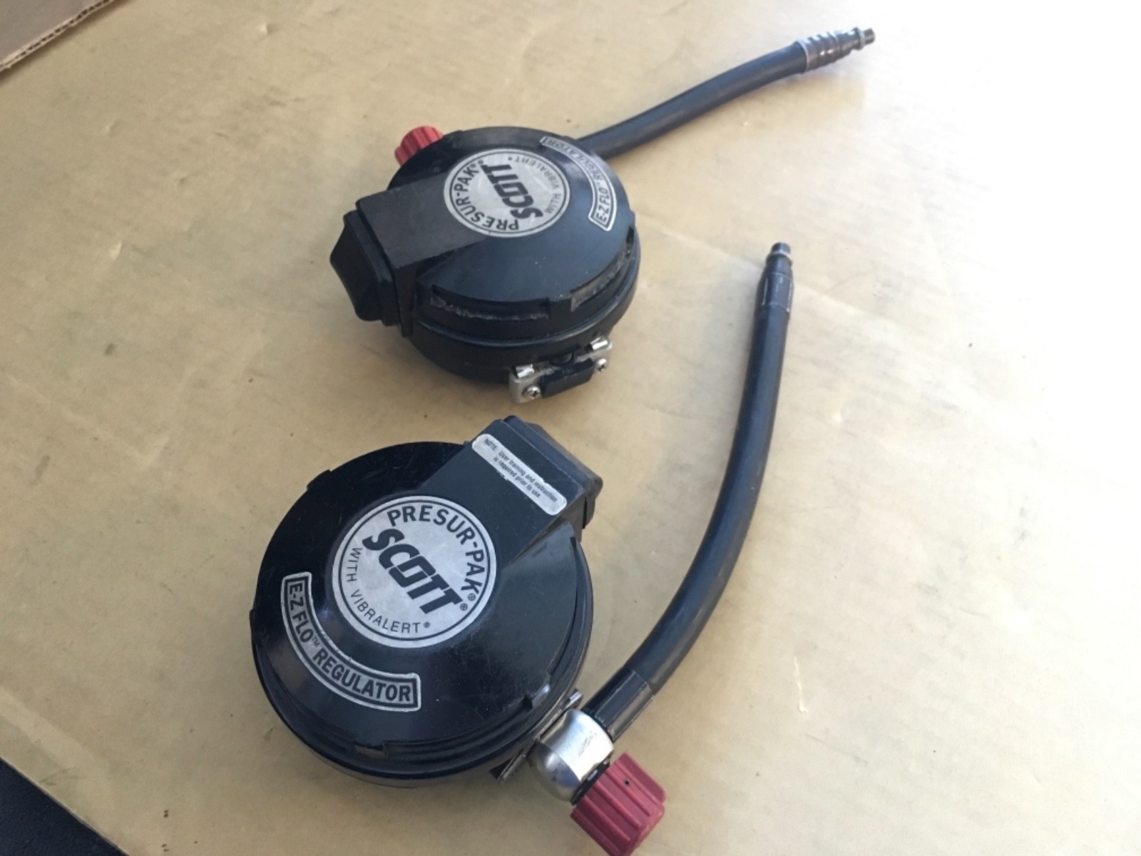 SCOTT E-Z FLO REGULATOR PRESUR-PAK EZFLO VIBRALERT 804370-02 SCBA QuikConnection