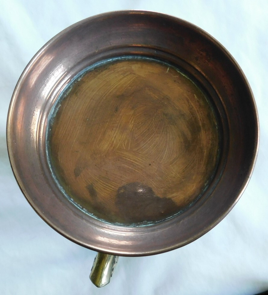 FINE ANTIQUE HAND MADE PERSIAN COPPER CUP