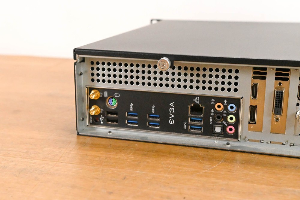 Living As One (Resi) D1000 Multisite Decoder CG01YW9