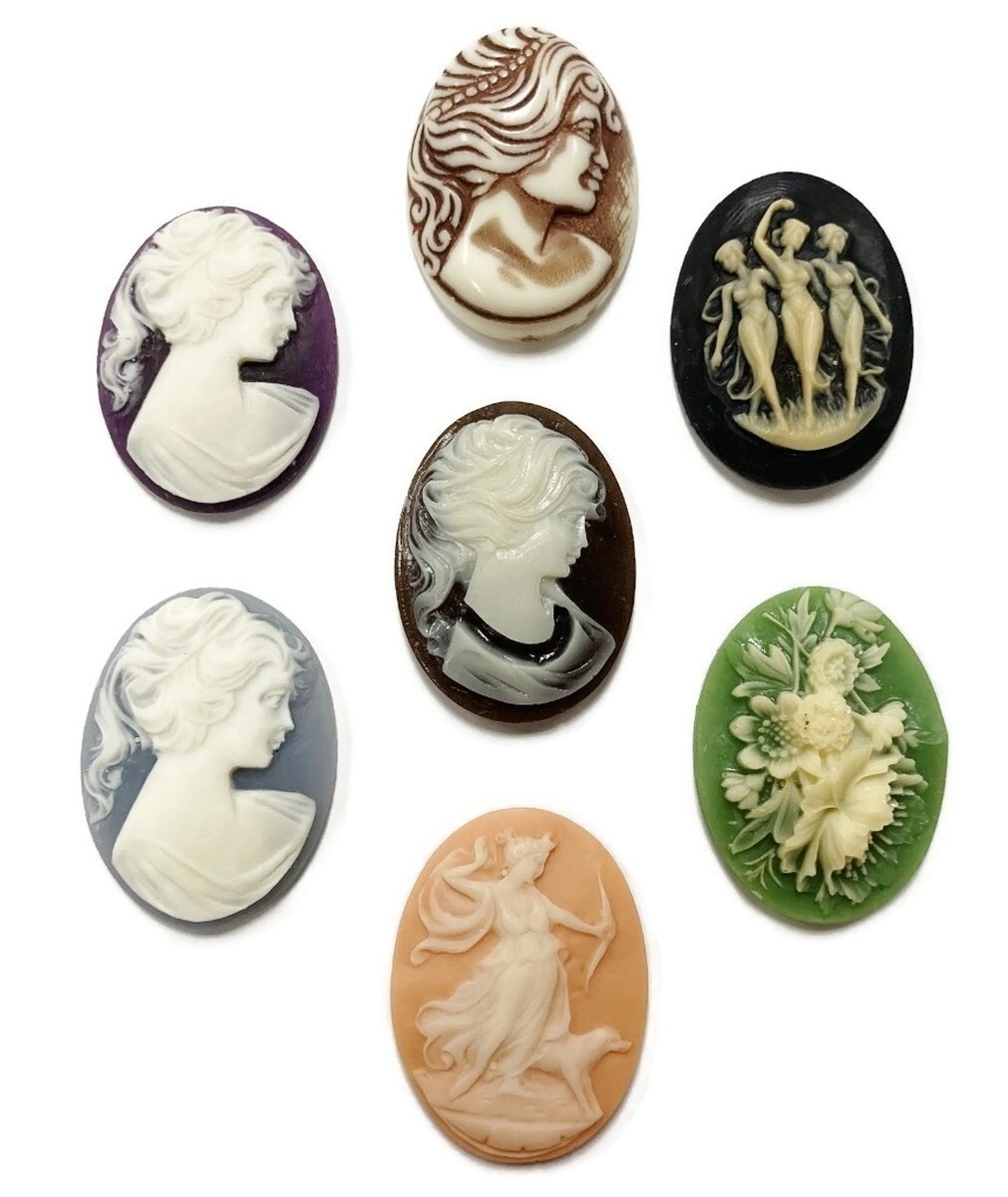 15 Vintage Resin Cameos (West German, Hong Kong, Japan) DIY Jewelry Crafting C82