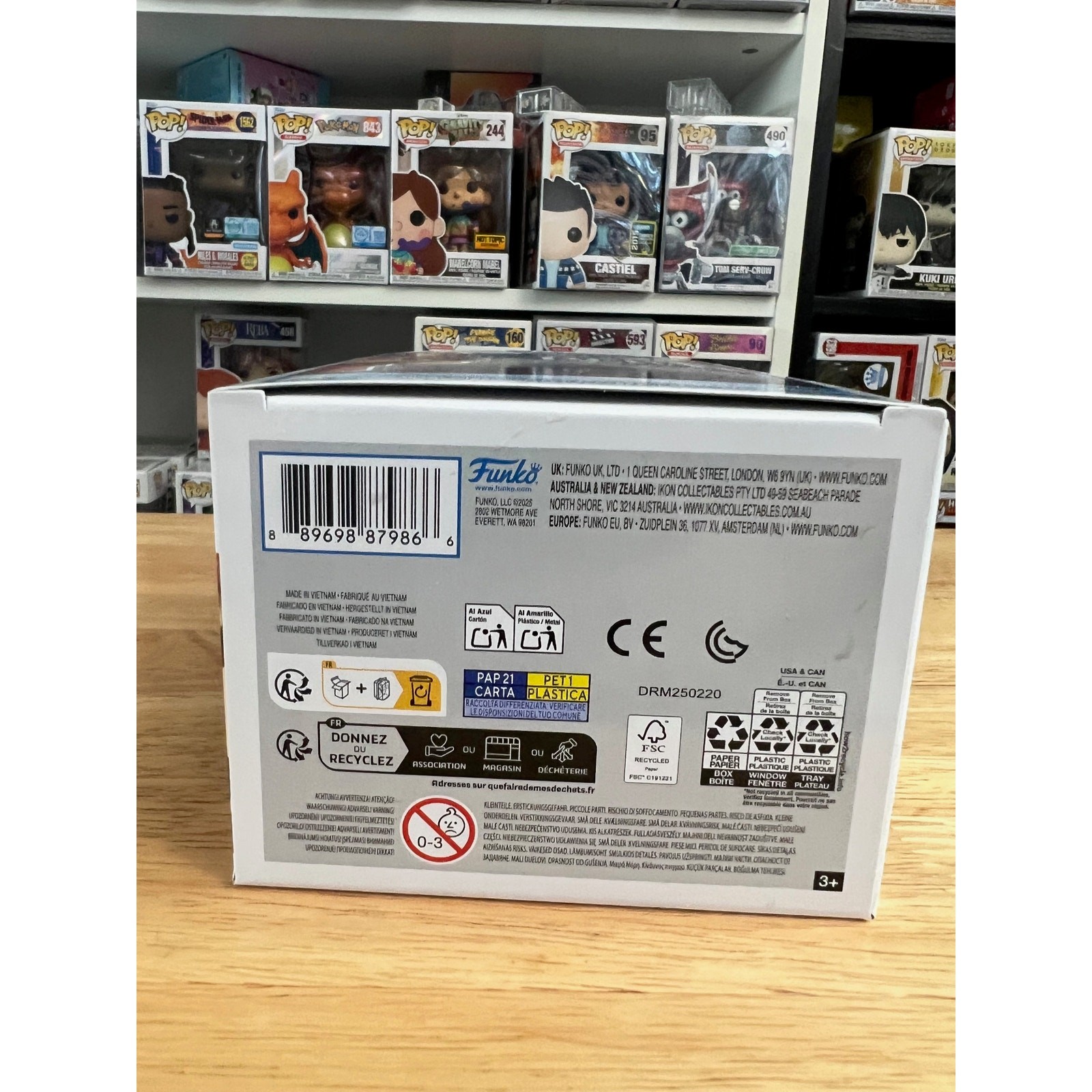 EXCLUSIVE Reba McEntire Country Music Awards Funko Pop #458 Rocks CMA Red Dress