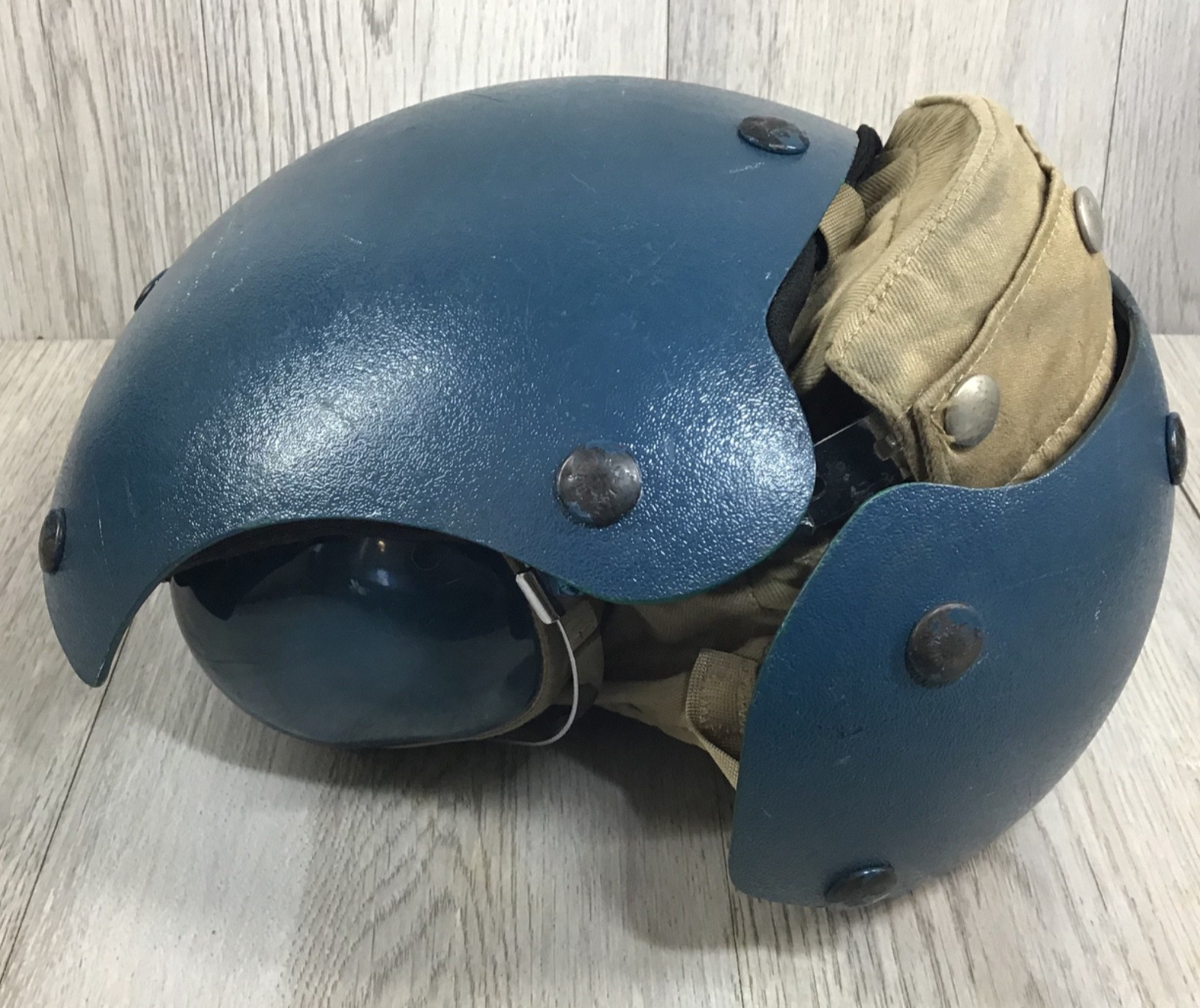 1982 Flight Deck Crewman's Helmet w/Ear Protection Size 7 1/4 MIL-H-81735 (AS)