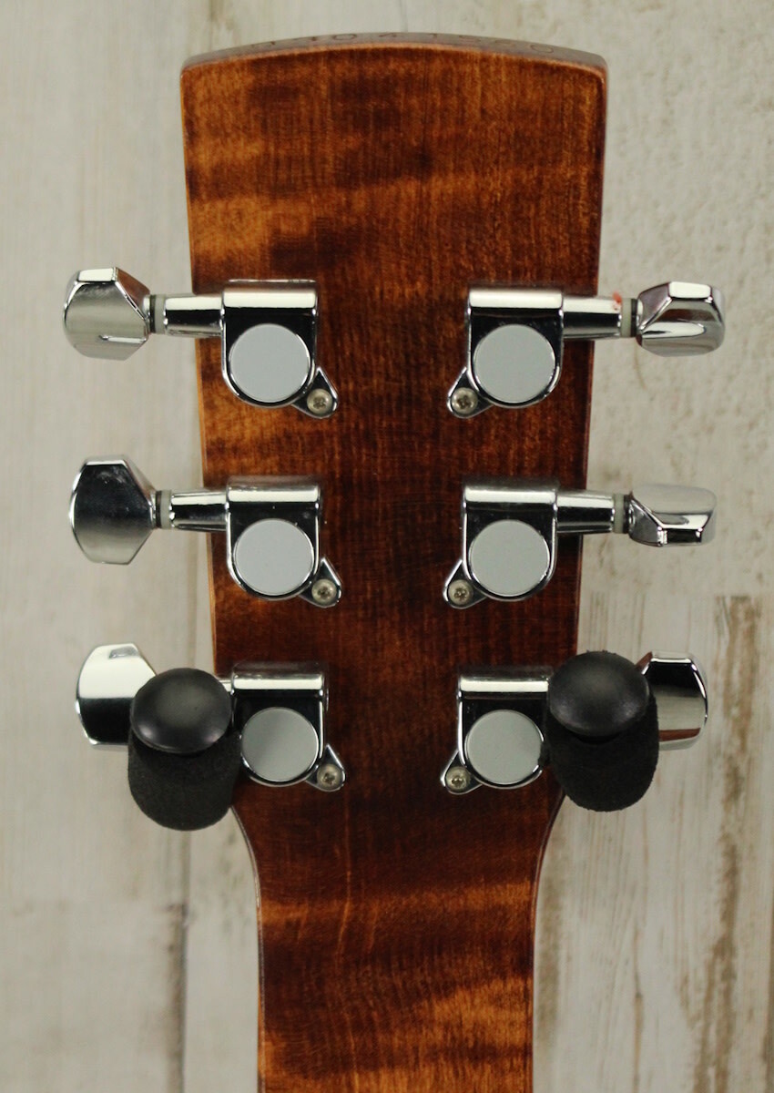 USED Hound Dog Resonator (560)