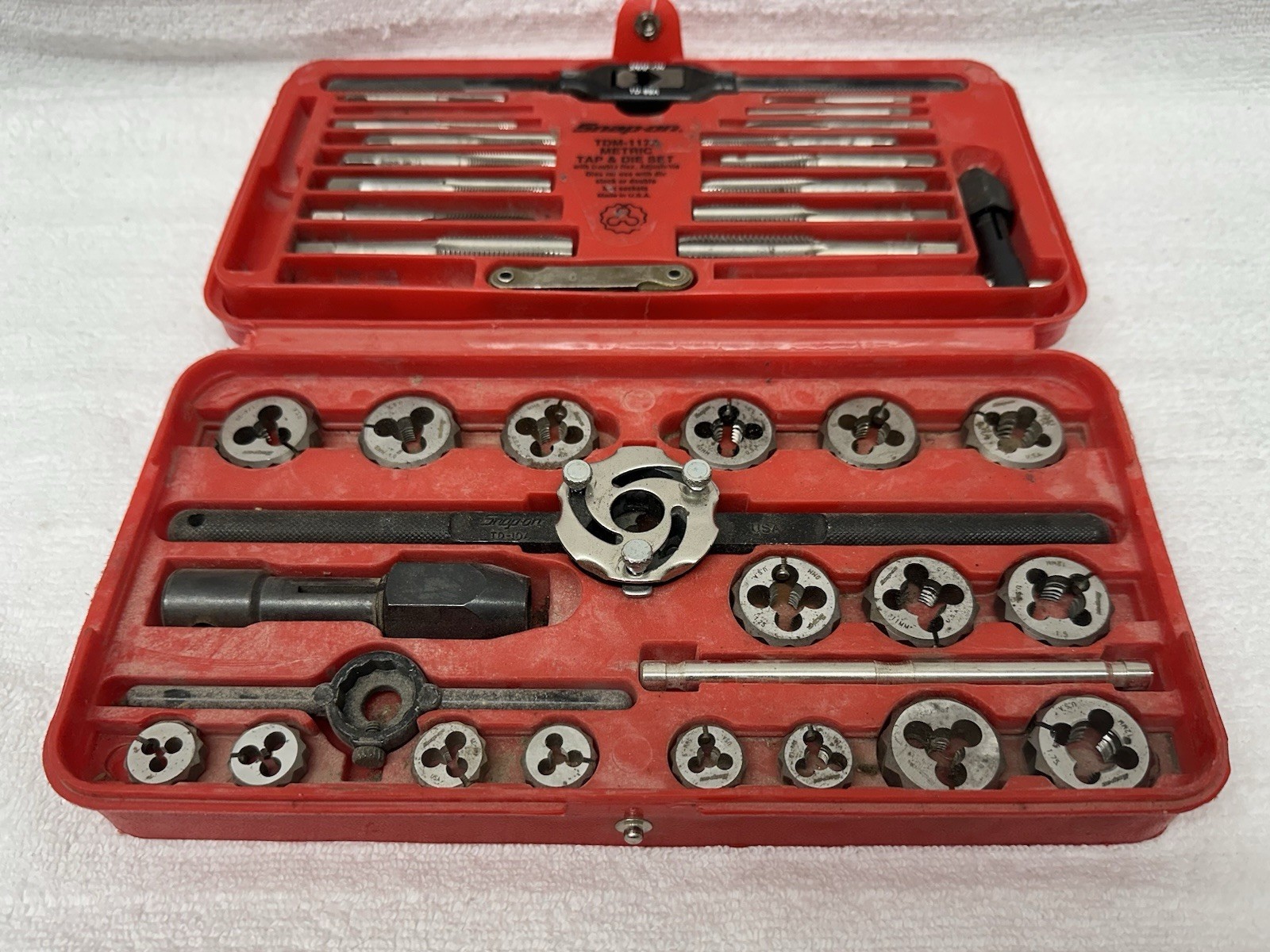 Snap On TDM-117A METRIC Tap & Die Set ****READ****