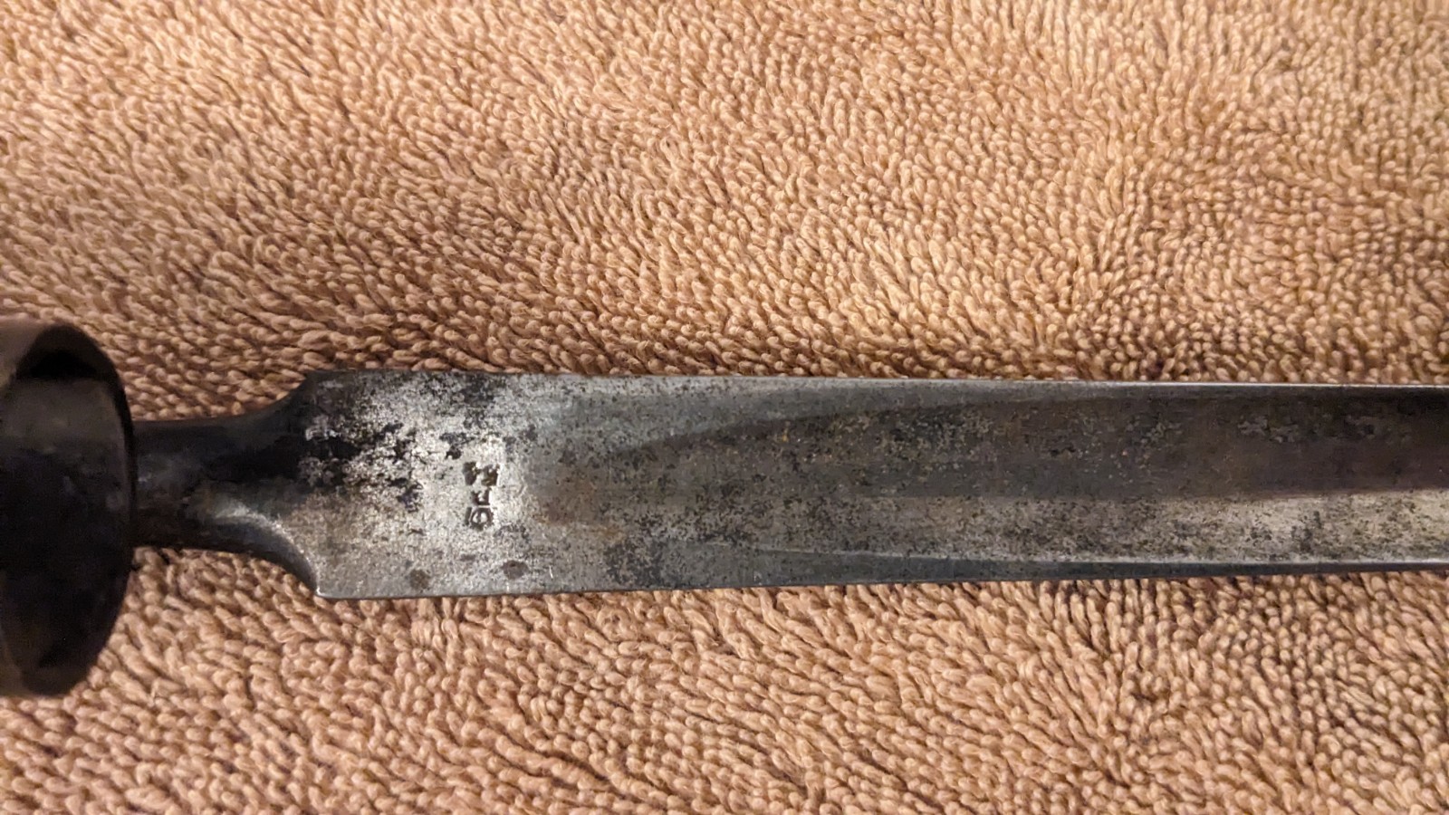 1876 Martini Henry British socket bayonet with leather scabbard Boer War WWI