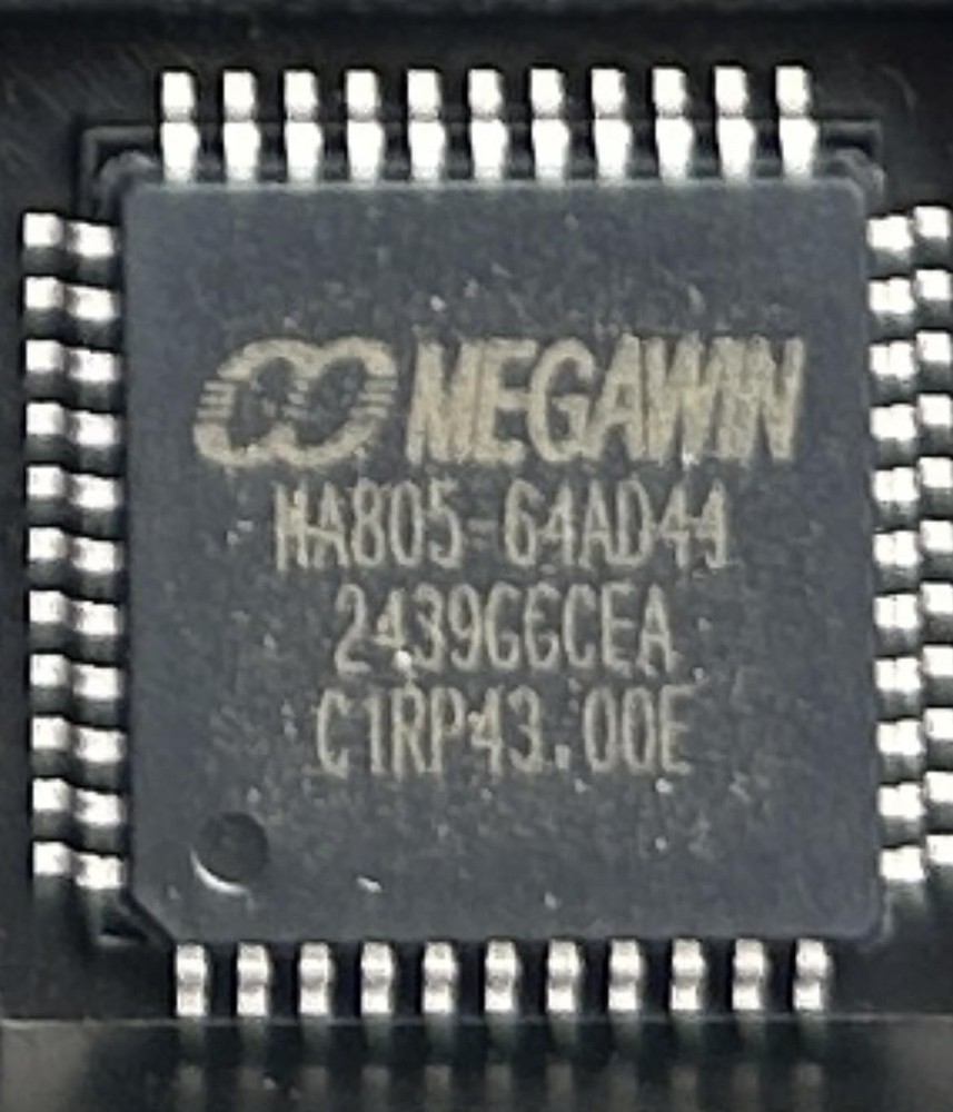 Compact 192-Channel DMX Controller with LCD Display for Stage Lighting Mastery