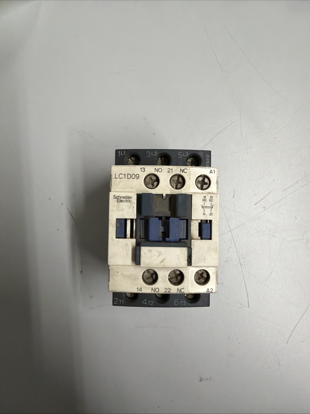 Schneider Electric LC1D09 480V Coil