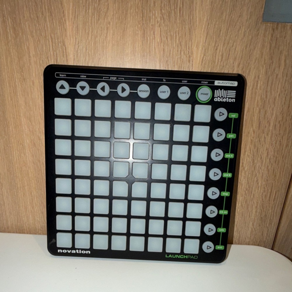 Novation Launchpad Pad Controller MIDI USB Compatible 64 Keys Ableton