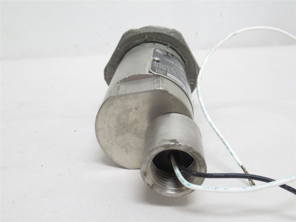 240963 Used; Milton Roy L471-01 Level Control Float Switch; 3A; 250VAC