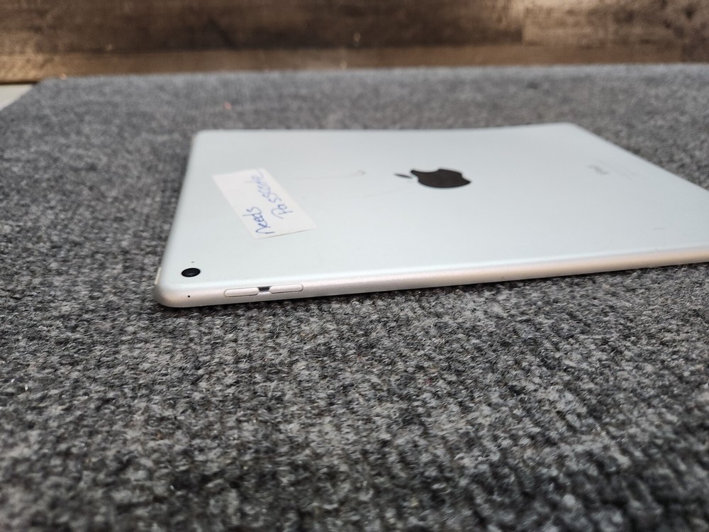 APPLE IPAD MODEL A1556 Needs Passcode Bad Battery