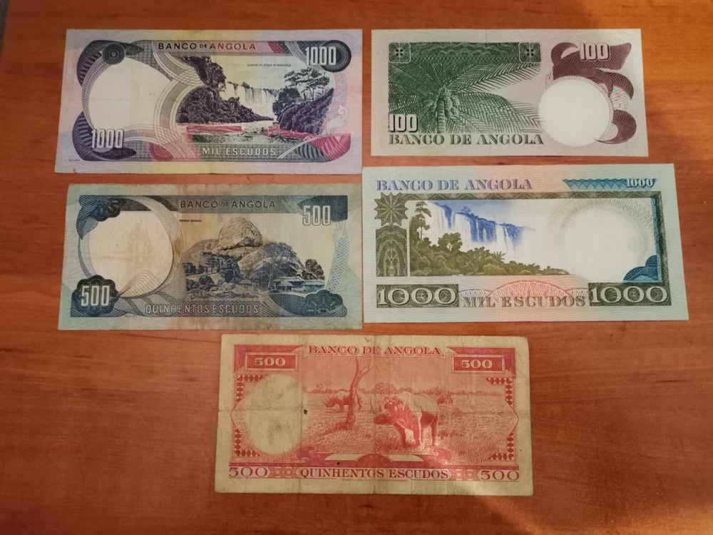 Angola - 5 Banknotes