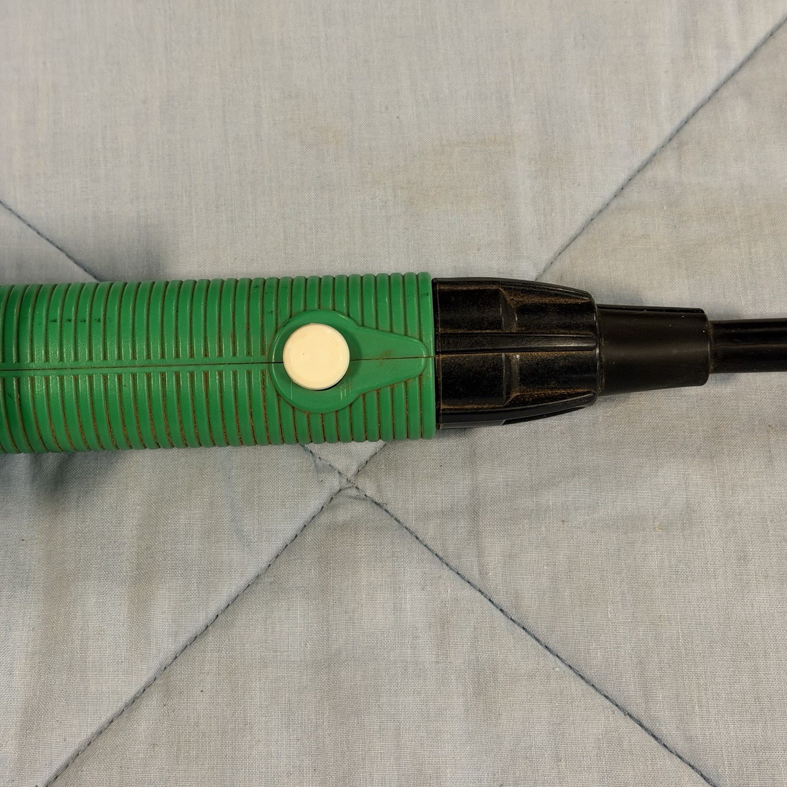 Hot-Shot The Green One Electric Livestock Prod HS2000 6xC Batteries TESTED WORKS