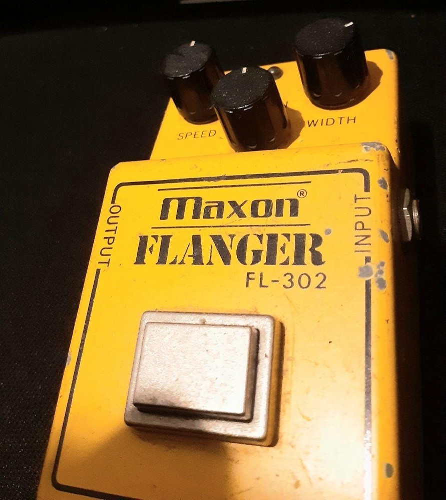 Maxon FL-302 flanger effector