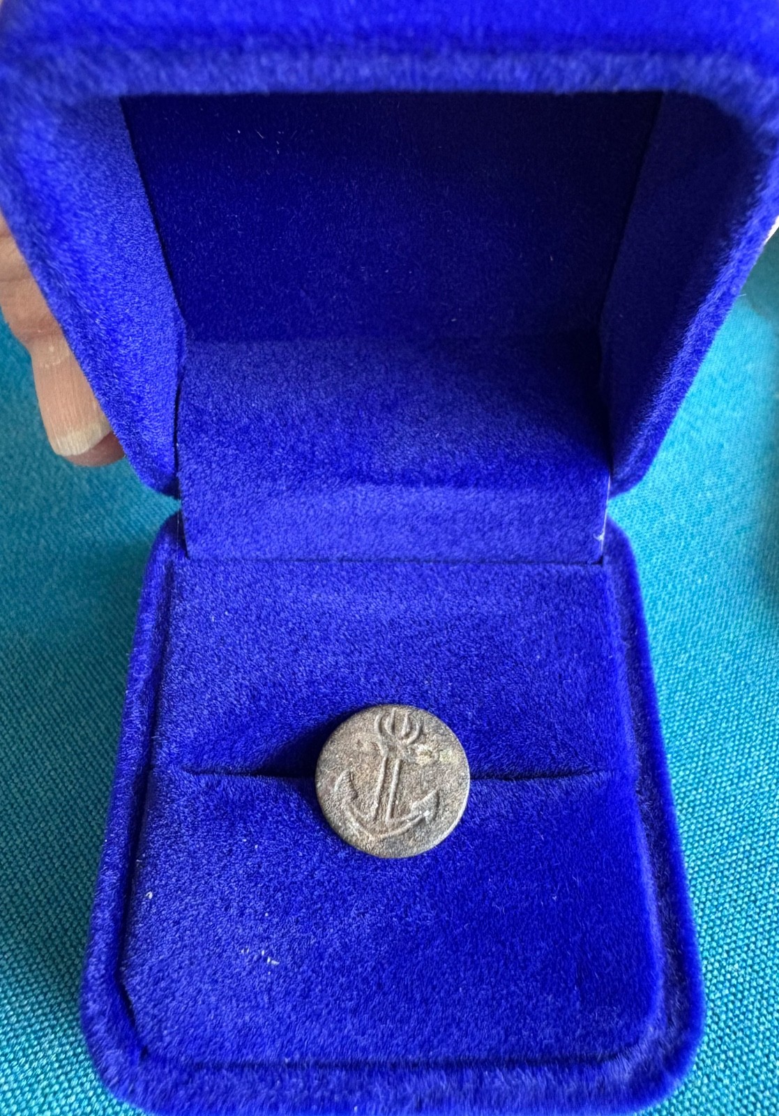 1715 Treasure Fleet Recovered Button by Dell Winders/treasure diver