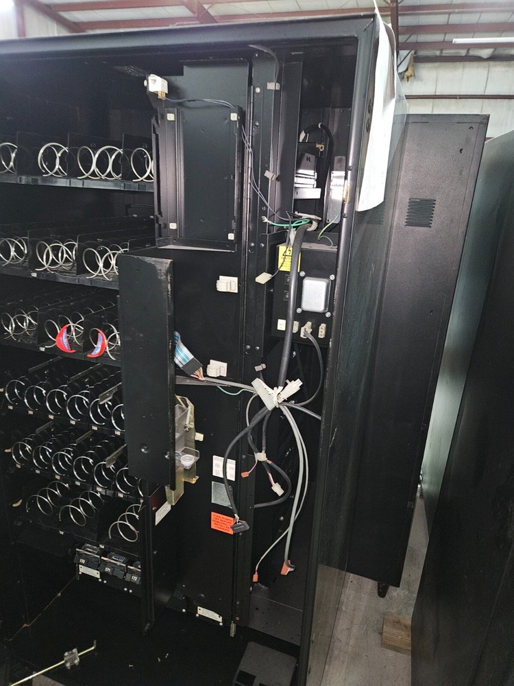 AUTOMATIC PRODUCTS AP SNACKSHOP 123 AUTOMATIC SNACK VENDING MACHINE MDB