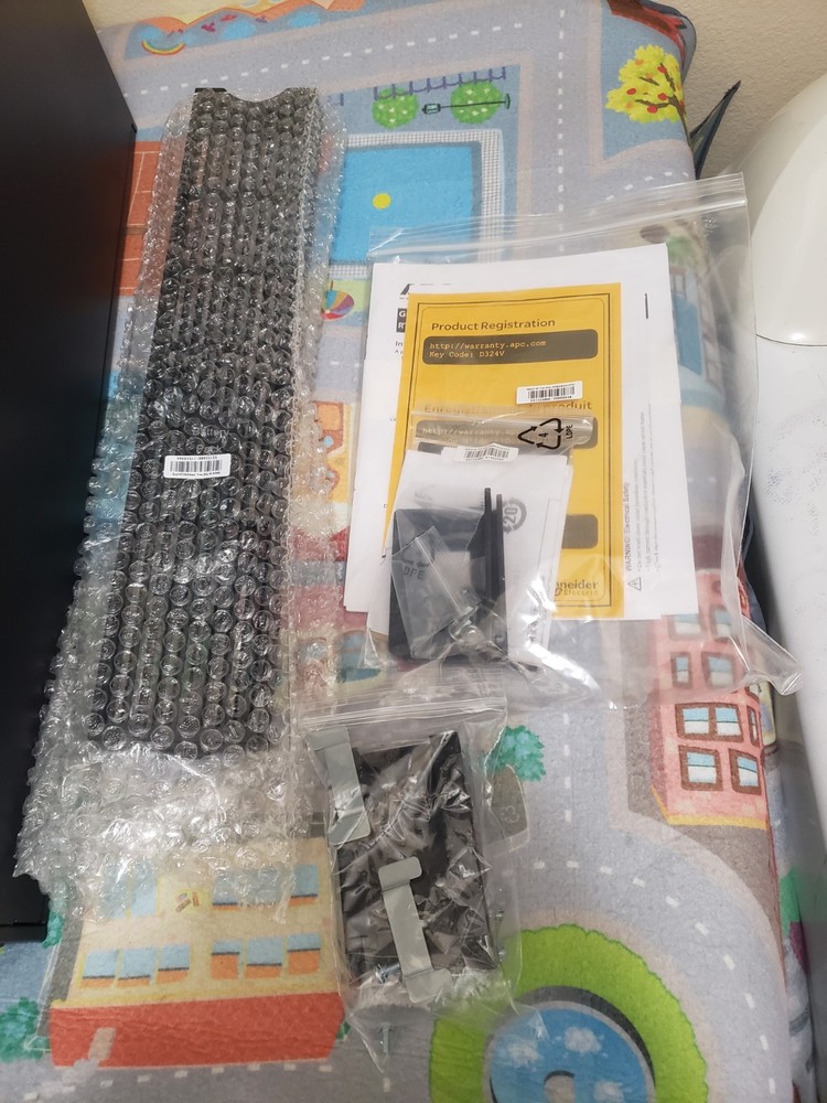 APC Smart UPS SURTA48RMXLBP2U