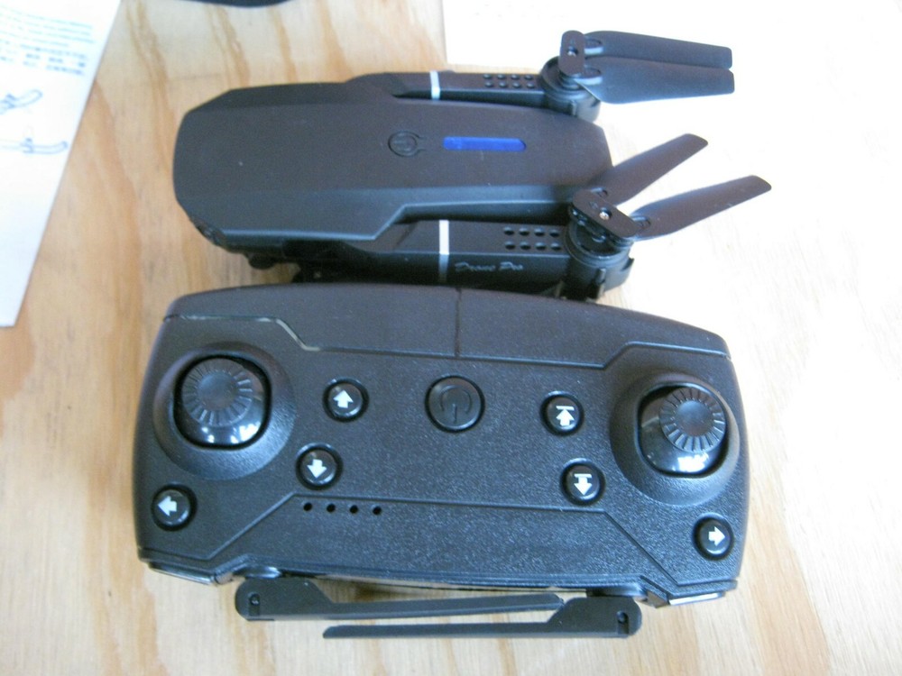 Super Endurance Foldable Drone Wide-Angle HD Camera New With Black Case