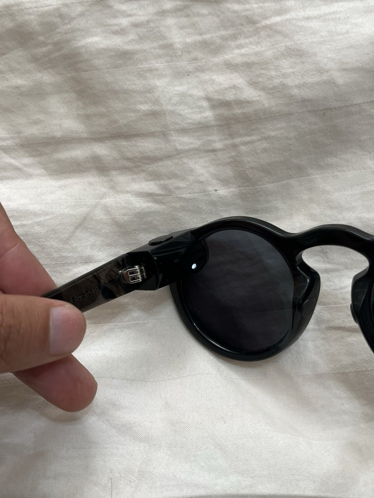 Snapchat Spectacles Camera Recording Sun Glasses! First Generation! ( Black )