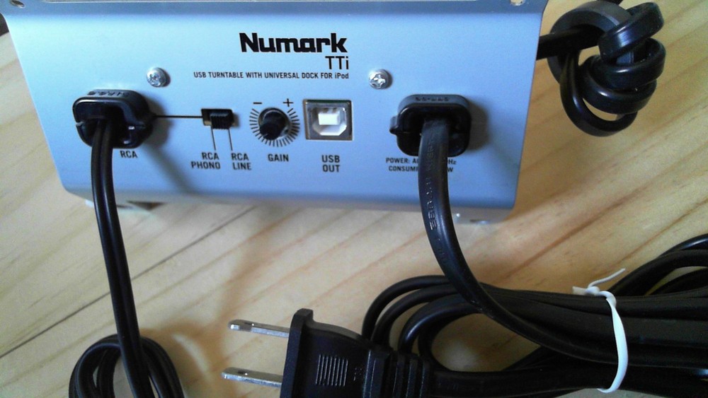 Numark TTi Input/Output module with mounting bracket 9-40-0470-A(A)