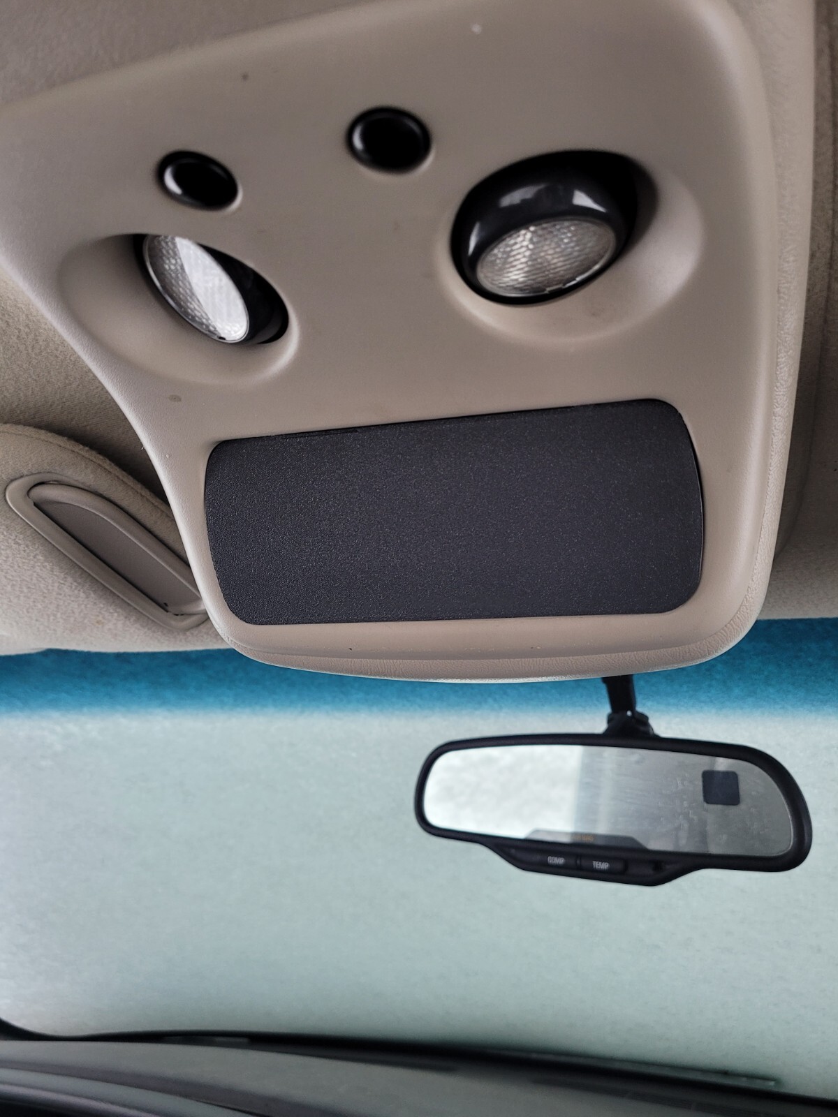 99-06 Silverado, sierra, Tahoe, Yukon Upper console pocket delete only